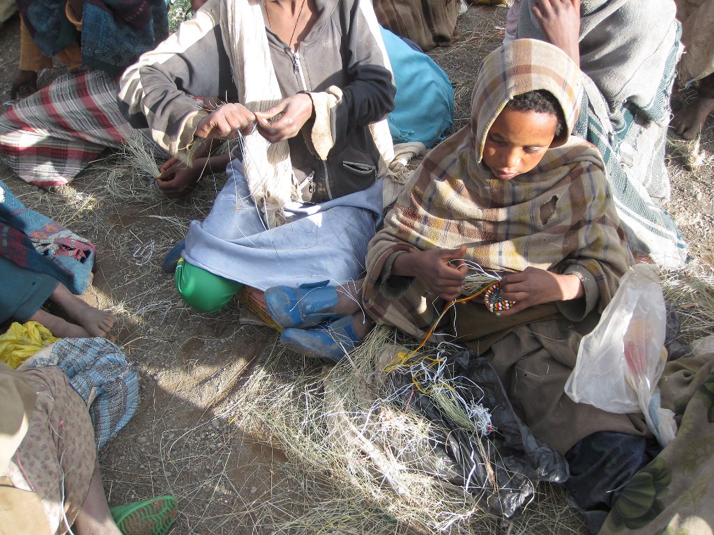 24-Braiding baskets.jpg - Braiding baskets